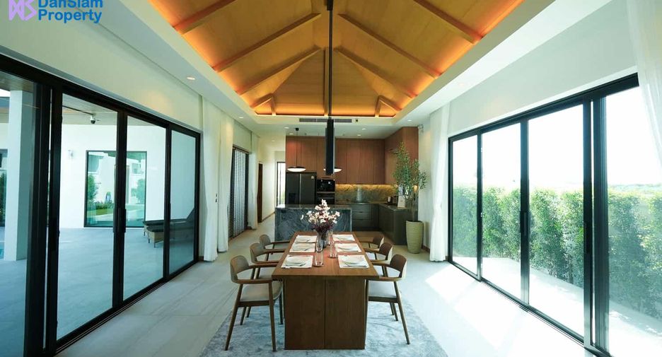 For sale 3 ベッドルーム villa in Hua Hin, Prachuap Khiri Khan