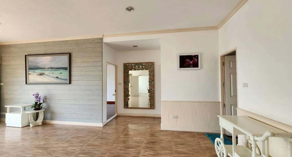 For sale 2 bedrooms condo in Cha Am, Phetchaburi