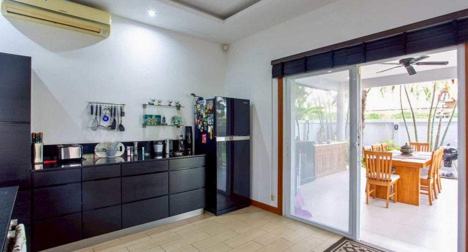 For sale 3 ベッドルーム villa in Hua Hin, Prachuap Khiri Khan