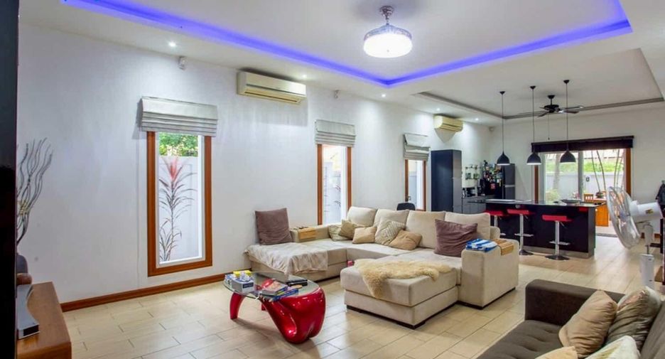For sale 3 ベッドルーム villa in Hua Hin, Prachuap Khiri Khan