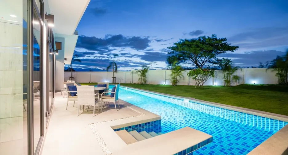 For sale 3 ベッドルーム villa in Hua Hin, Prachuap Khiri Khan