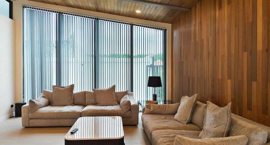 For sale 3 ベッドルーム villa in Hua Hin, Prachuap Khiri Khan