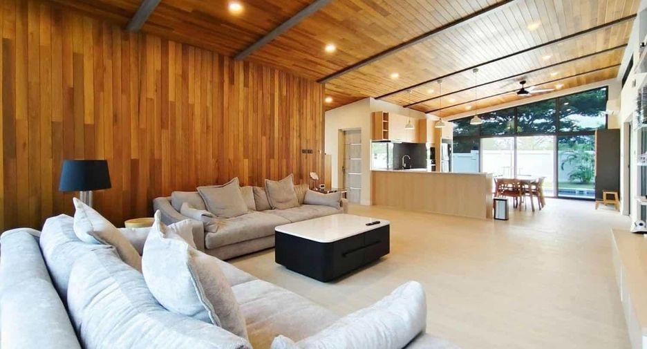 For sale 3 ベッドルーム villa in Hua Hin, Prachuap Khiri Khan