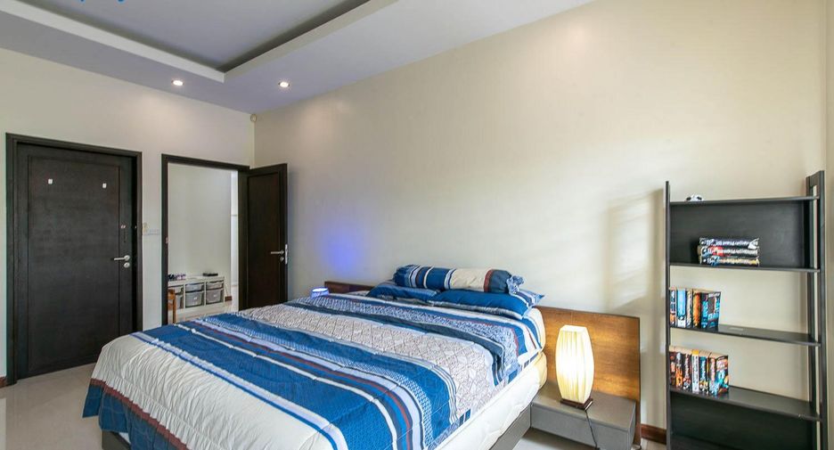 For sale 6 bedrooms villa in Cha Am, Phetchaburi