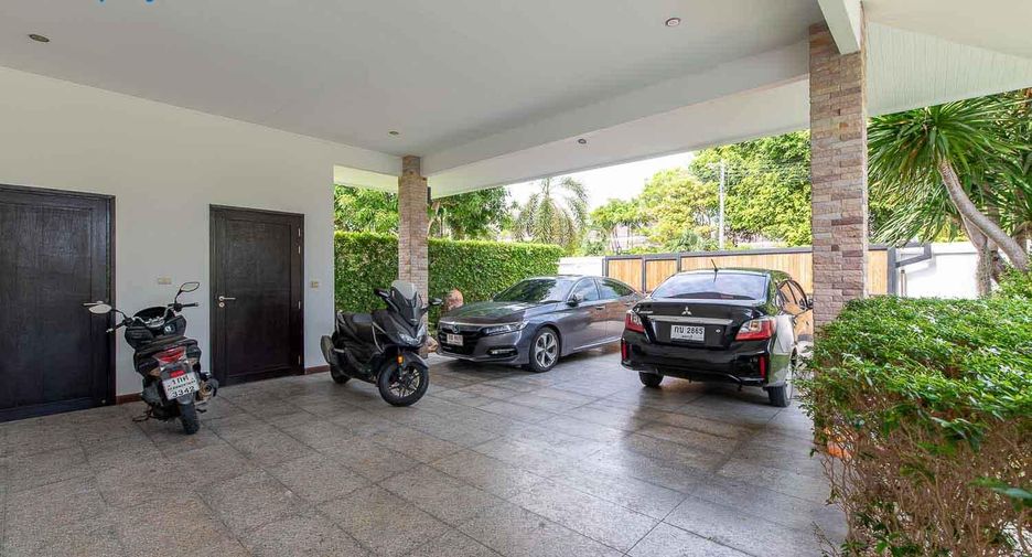 For sale 6 bedrooms villa in Cha Am, Phetchaburi