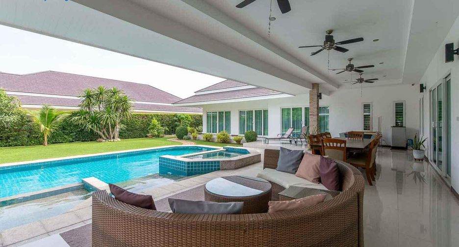 For sale 6 bedrooms villa in Cha Am, Phetchaburi