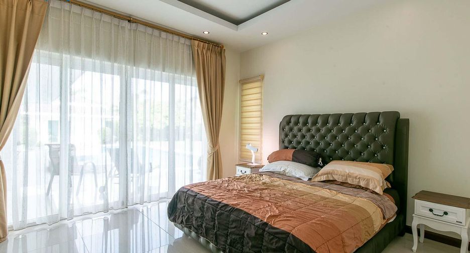 For sale 6 bedrooms villa in Cha Am, Phetchaburi