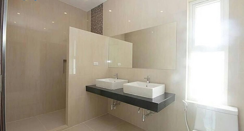 For sale 6 bedrooms villa in Cha Am, Phetchaburi
