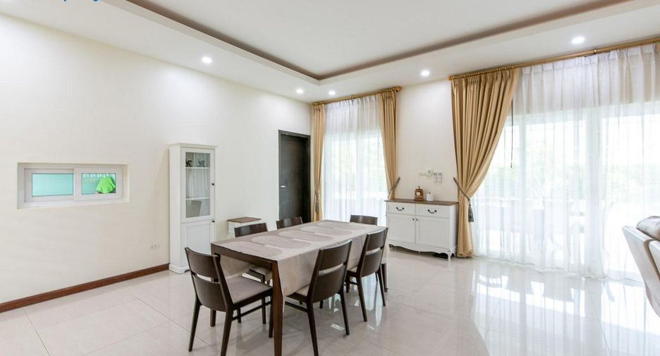 For sale 6 bedrooms villa in Cha Am, Phetchaburi
