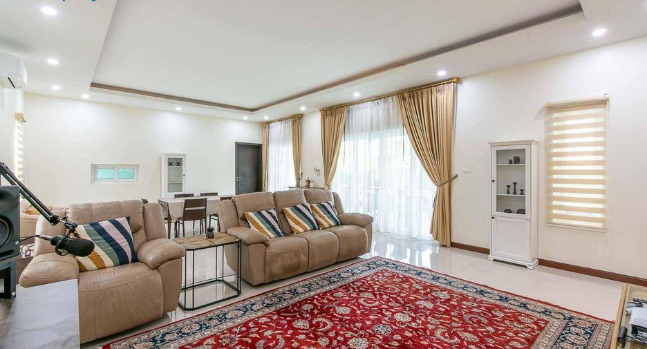 For sale 6 bedrooms villa in Cha Am, Phetchaburi