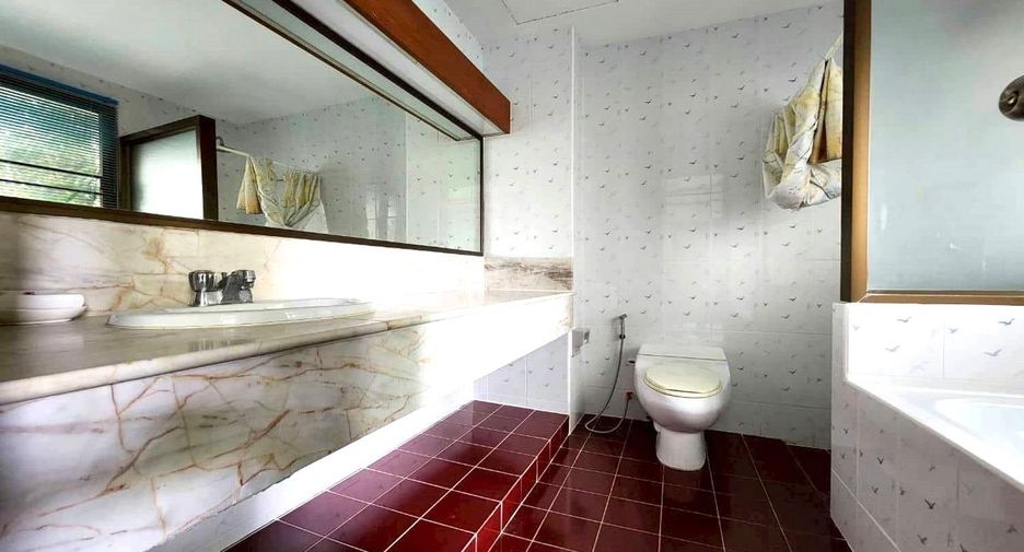 For sale 2 bedrooms condo in Cha Am, Phetchaburi