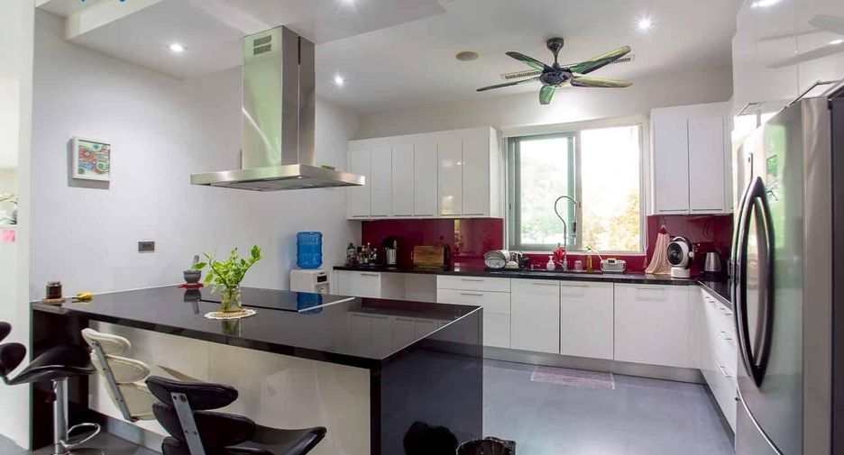 For sale 3 ベッドルーム villa in Hua Hin, Prachuap Khiri Khan