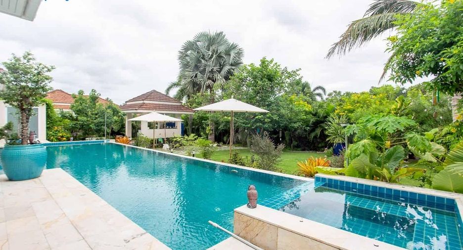 For sale 3 ベッドルーム villa in Hua Hin, Prachuap Khiri Khan