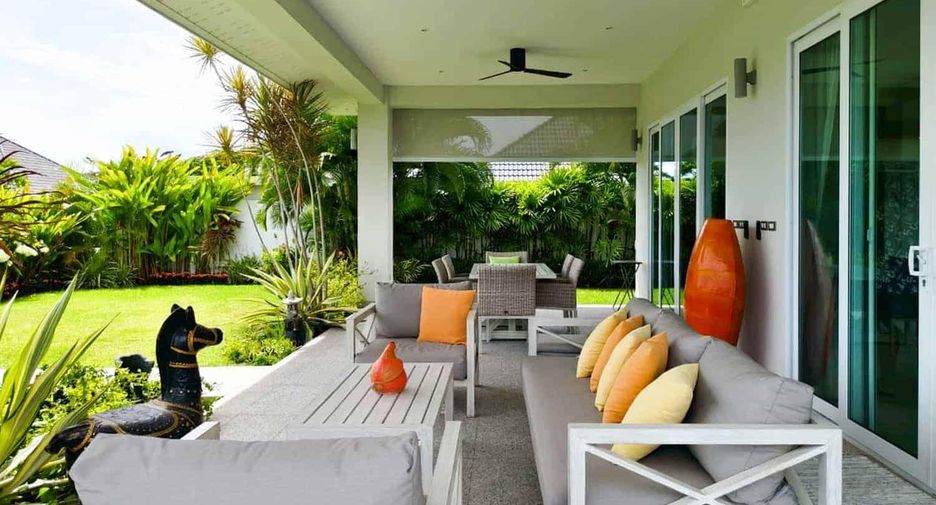 For sale 3 ベッドルーム villa in Hua Hin, Prachuap Khiri Khan