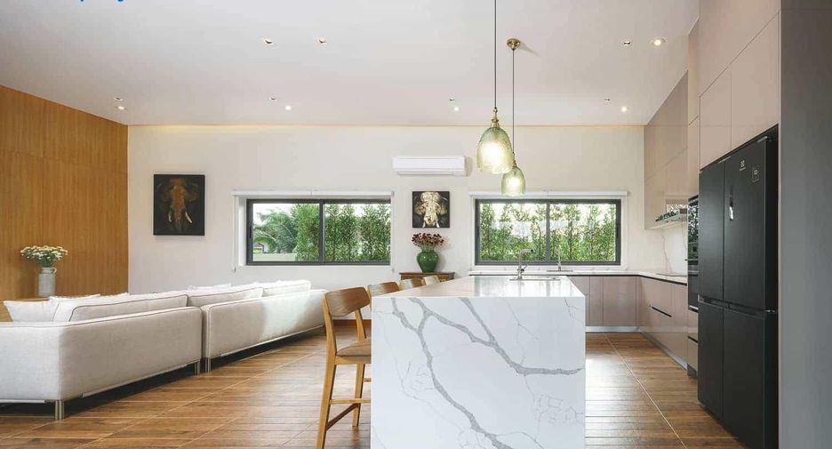 For sale 3 ベッドルーム villa in Hua Hin, Prachuap Khiri Khan