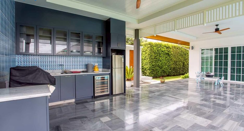 For sale 3 ベッドルーム villa in Hua Hin, Prachuap Khiri Khan