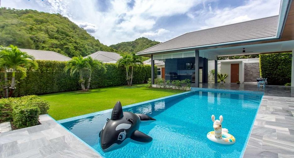 For sale 3 ベッドルーム villa in Hua Hin, Prachuap Khiri Khan