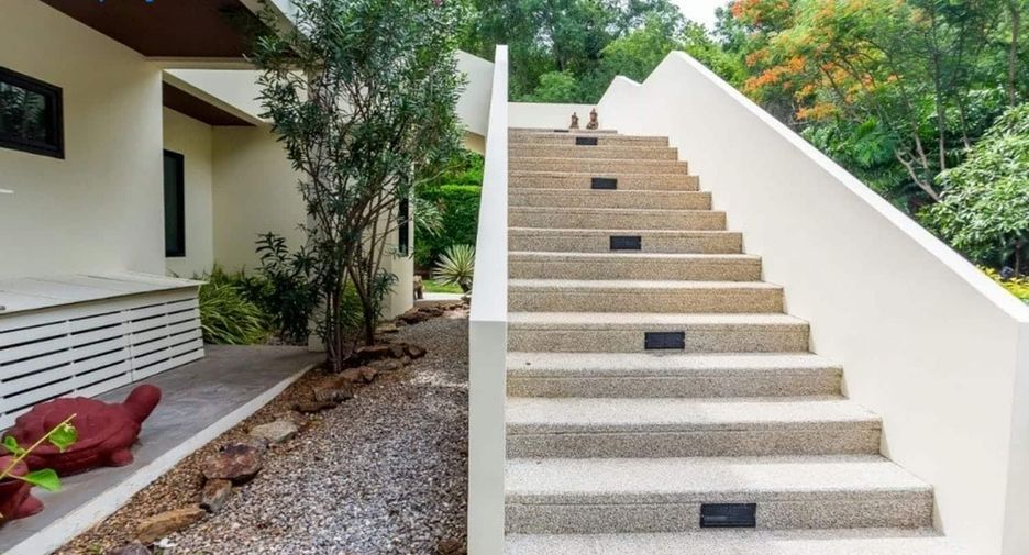 For sale 5 ベッドルーム villa in Pran Buri, Prachuap Khiri Khan