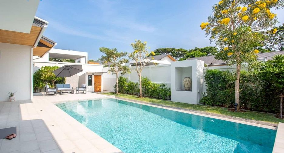 For sale 3 bedrooms villa in Hua Hin, Prachuap Khiri Khan