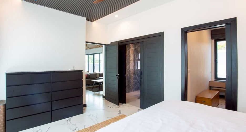 For sale 3 bedrooms villa in Hua Hin, Prachuap Khiri Khan
