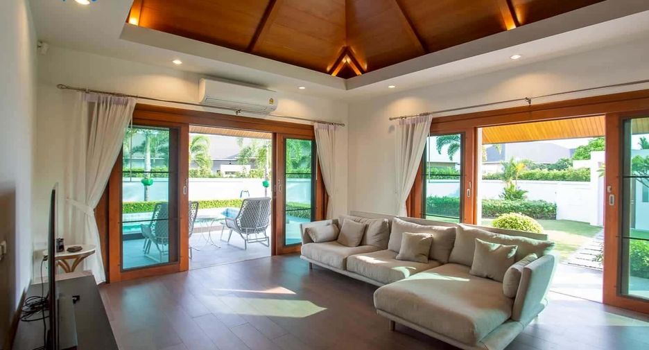For sale 3 ベッドルーム villa in Hua Hin, Prachuap Khiri Khan