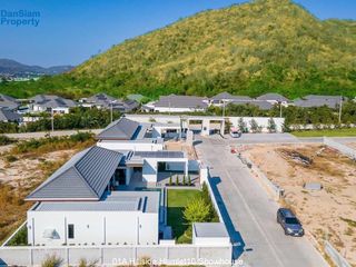 For sale 3 bedrooms villa in Hua Hin, Prachuap Khiri Khan