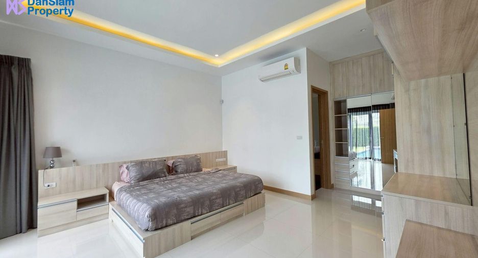 For sale 3 bedrooms villa in Hua Hin, Prachuap Khiri Khan