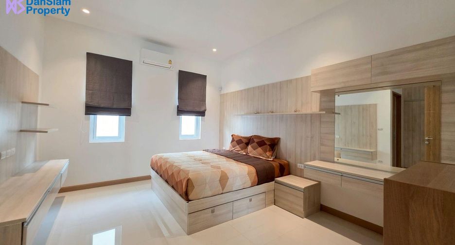 For sale 3 bedrooms villa in Hua Hin, Prachuap Khiri Khan