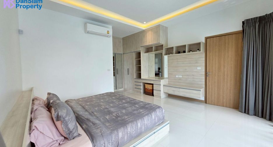 For sale 3 bedrooms villa in Hua Hin, Prachuap Khiri Khan