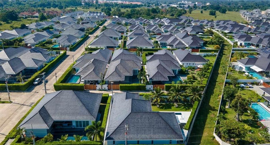 For sale 3 bedrooms villa in Hua Hin, Prachuap Khiri Khan