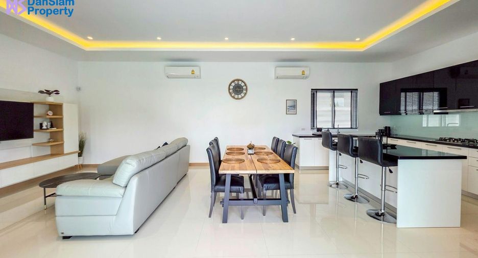 For sale 3 bedrooms villa in Hua Hin, Prachuap Khiri Khan
