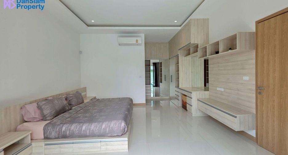 For sale 3 bedrooms villa in Hua Hin, Prachuap Khiri Khan