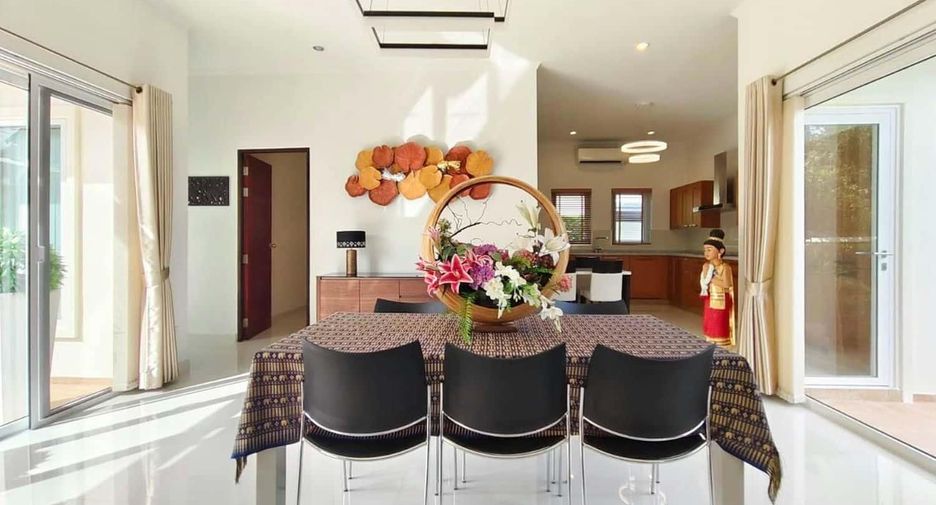 For sale 3 ベッドルーム villa in Hua Hin, Prachuap Khiri Khan