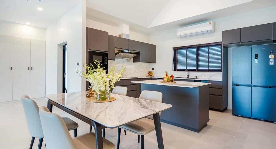 For sale 3 ベッドルーム villa in Hua Hin, Prachuap Khiri Khan