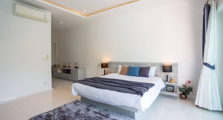 For sale 3 bedrooms villa in Hua Hin, Prachuap Khiri Khan