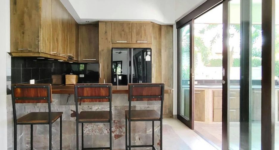 Villa en venta de 4 habitaciones en Sam Roi Yot, Prachuap Khiri Khan