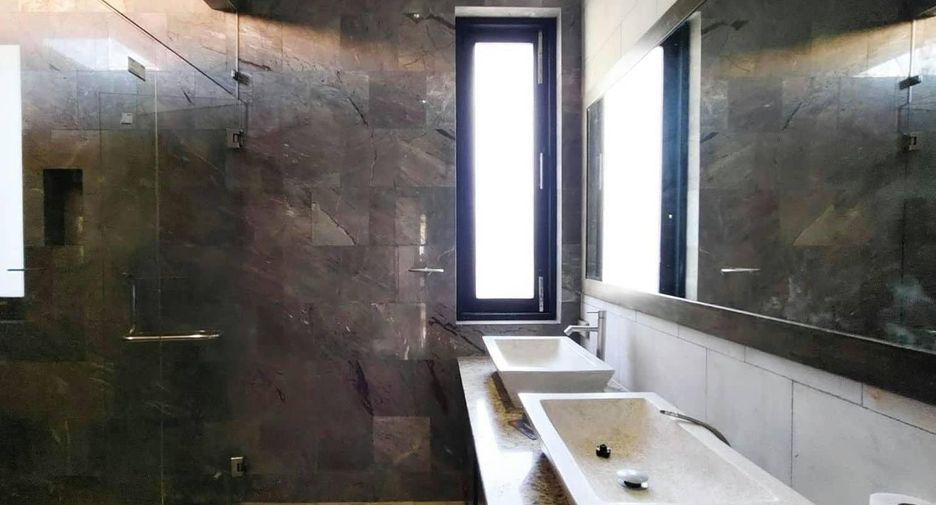 Villa en venta de 4 habitaciones en Sam Roi Yot, Prachuap Khiri Khan