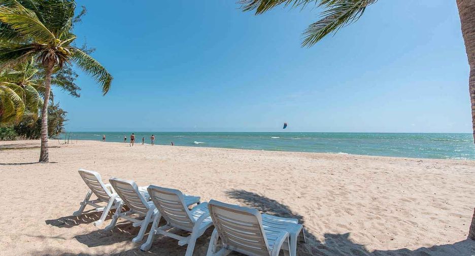 For sale 3 bedrooms condo in Cha Am, Phetchaburi