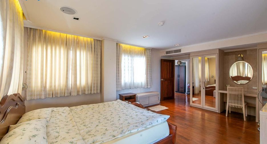 For sale 3 bedrooms condo in Cha Am, Phetchaburi
