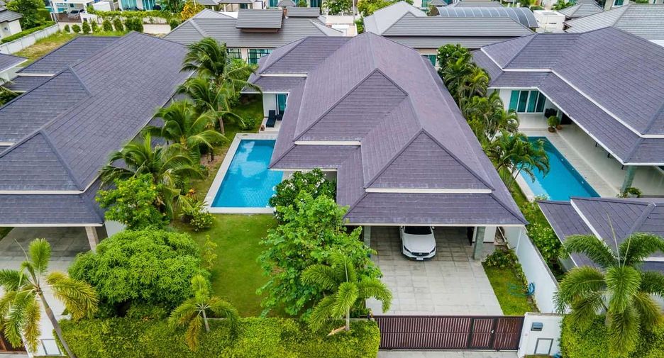 For sale 3 bedrooms villa in Cha Am, Phetchaburi