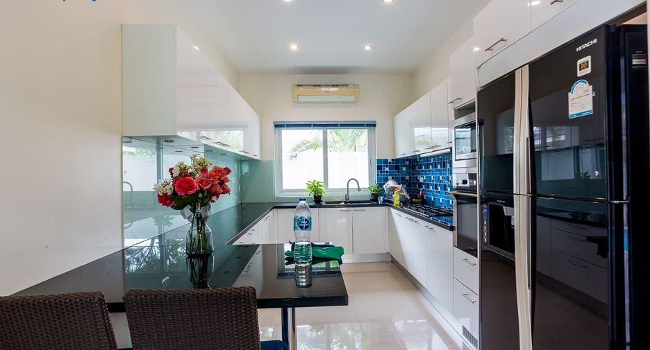 For sale 3 bedrooms villa in Cha Am, Phetchaburi