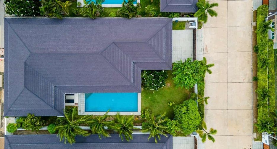 For sale 3 bedrooms villa in Cha Am, Phetchaburi
