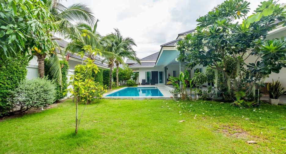 For sale 3 bedrooms villa in Cha Am, Phetchaburi