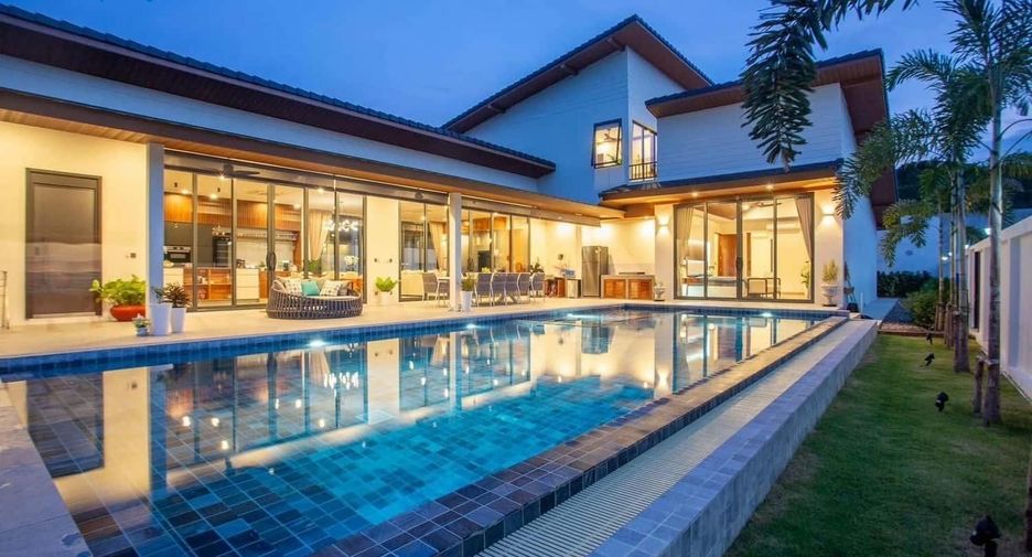 For sale 5 bedrooms villa in Hua Hin, Prachuap Khiri Khan