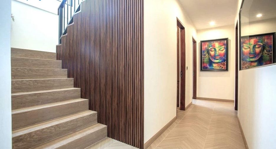 For sale 5 bedrooms villa in Hua Hin, Prachuap Khiri Khan