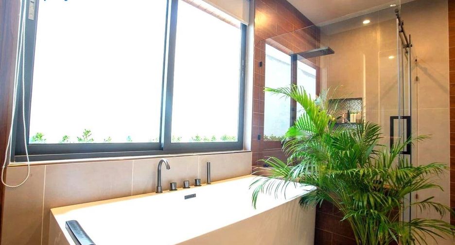 For sale 5 bedrooms villa in Hua Hin, Prachuap Khiri Khan