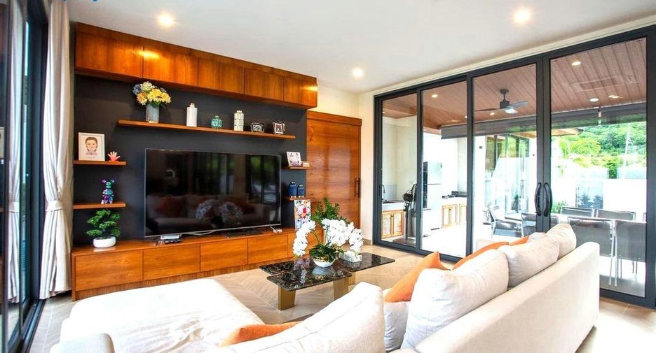 For sale 5 bedrooms villa in Hua Hin, Prachuap Khiri Khan