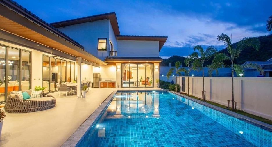 For sale 5 bedrooms villa in Hua Hin, Prachuap Khiri Khan