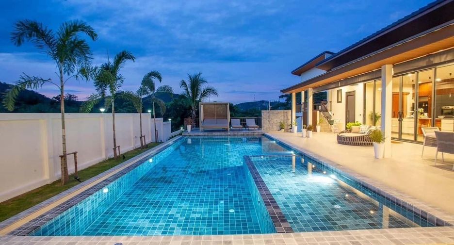 For sale 5 bedrooms villa in Hua Hin, Prachuap Khiri Khan