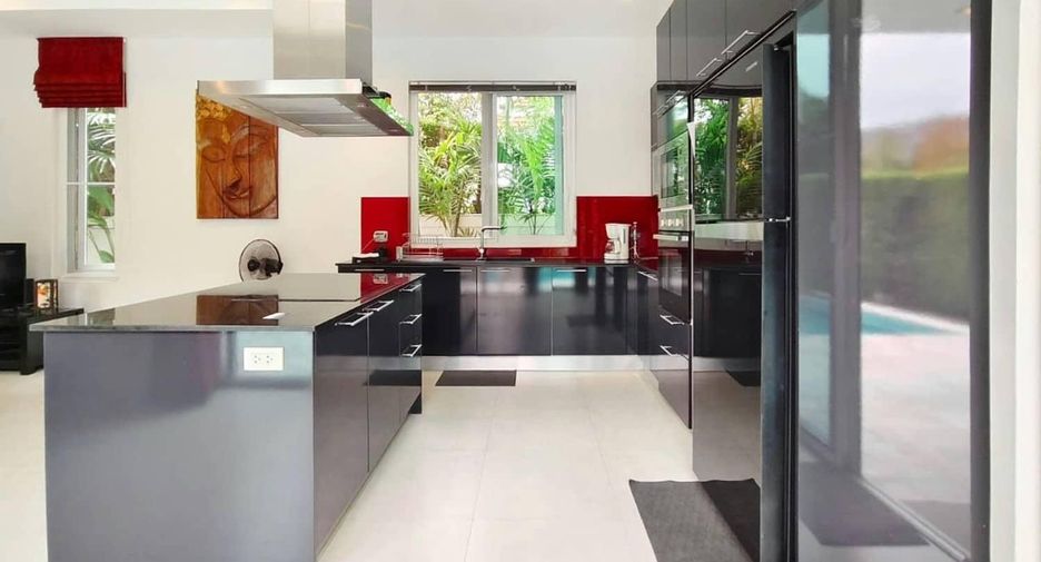 For sale 3 ベッドルーム villa in Hua Hin, Prachuap Khiri Khan